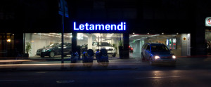 rótulo barcelona, rótulo letamendi, rótulo led, rótulo metacrilato led, rótulo concesionario barcelona
